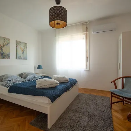 Orgona Vendeghaz 別荘